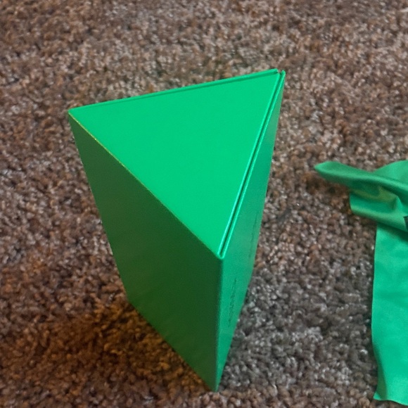 Bottega Veneta Vibrant Green Box Authentic - Picture 5 of 6